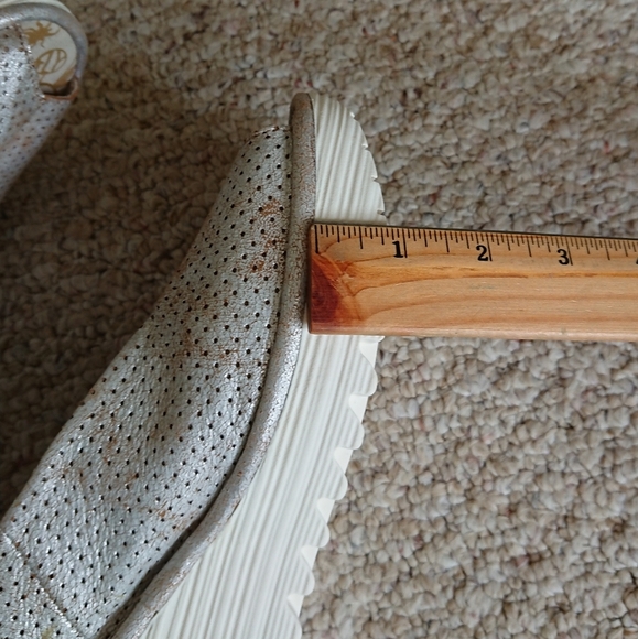 Fly London Yazu cool pearl Silver Perforated Leather Wedge size 9.5 - Picture 9 of 14